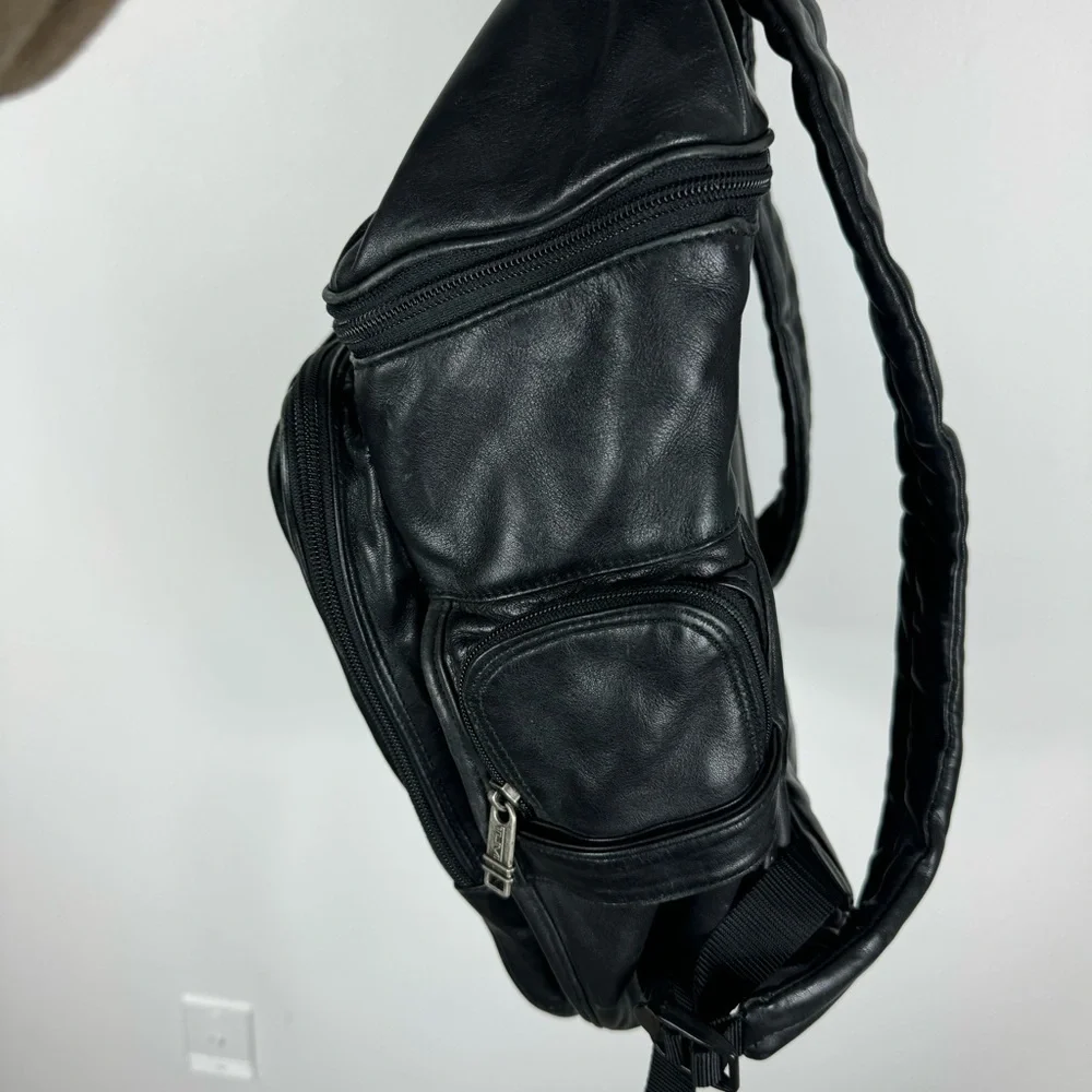 Tumi Black Napa Leather Deluxe Luxury Backpack  Model 9640D3 Laptop Work Travel